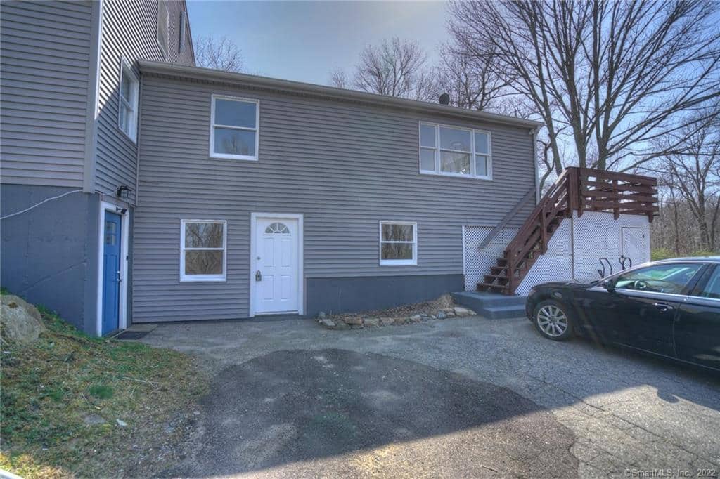 170482919 32B Jeremy Hill Road