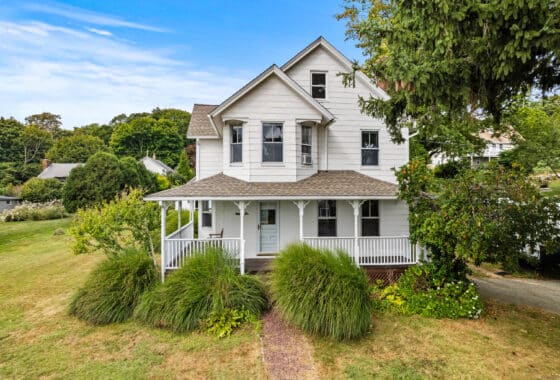 24085198 257 Elm Street