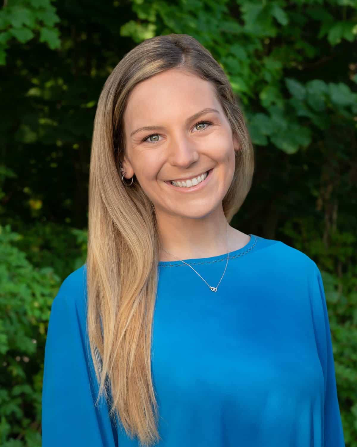 Rebecca Dunn Headshot
