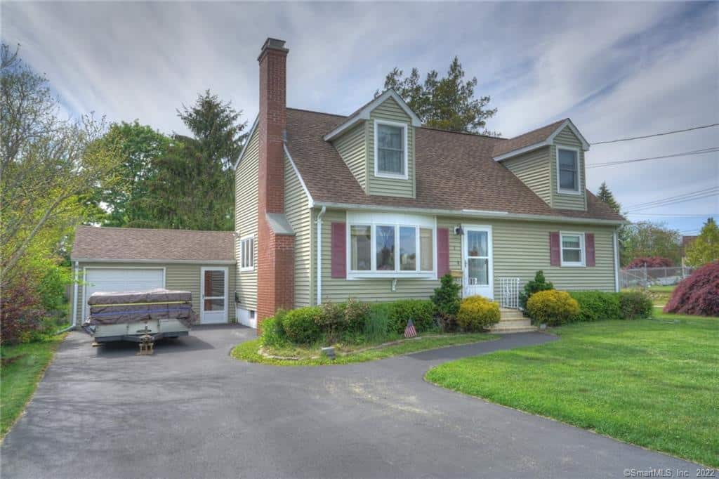 170491429 7 Senkow Avenue
