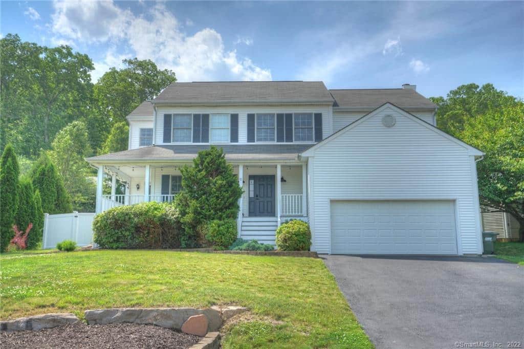 170496076 9 Clairmont Circle