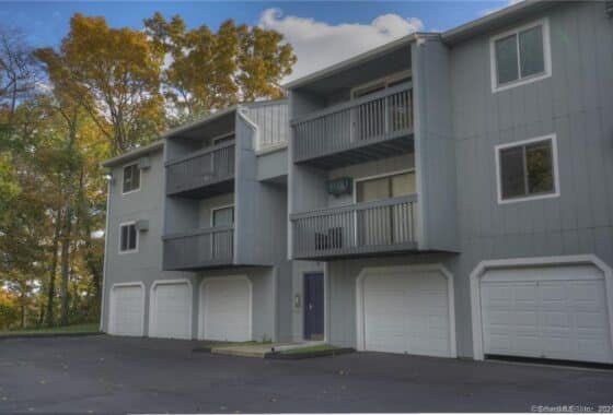 170582868 74 Buddington Road 1