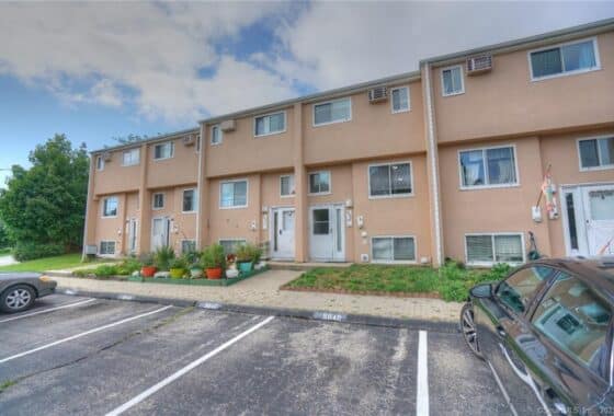 170591807 584D Shennecossett Road 74