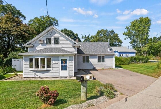 24046736 11 Lindberg Road