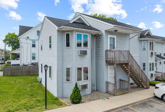 24097376 42 Anthony Street APT 35
