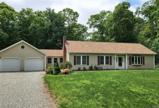 170493596 65 Fowler Road