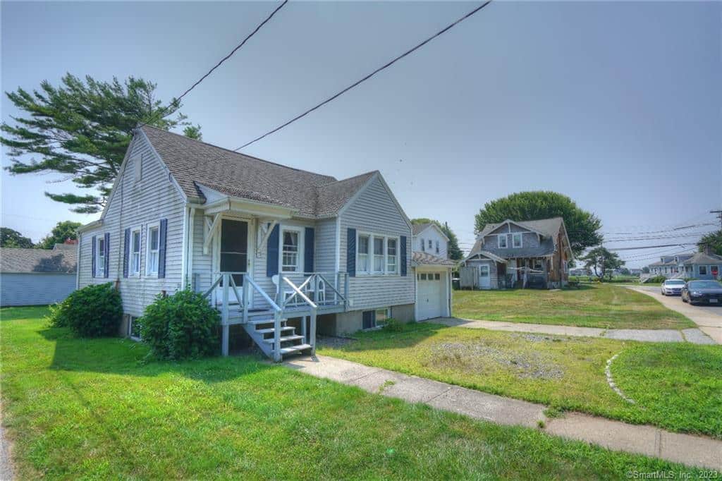 170585744 55 Sound Breeze Avenue