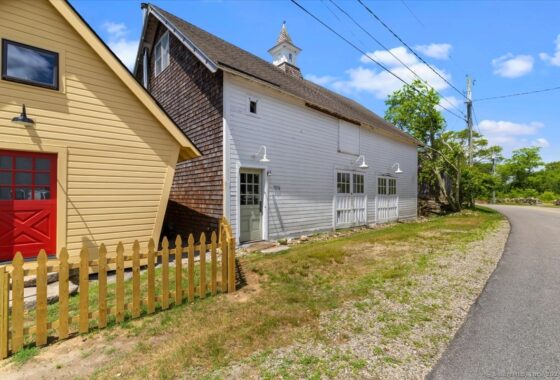 24028013 705 Al Harvey Road