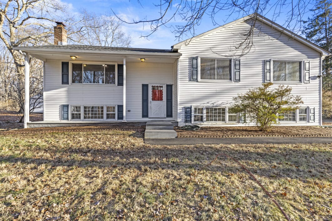 24068734 124 Somersett Drive