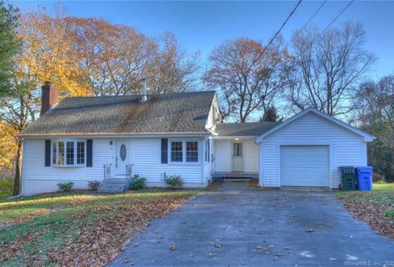 170521876 63 Valley Road