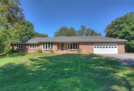 170523535 377 Providence New London Tpk