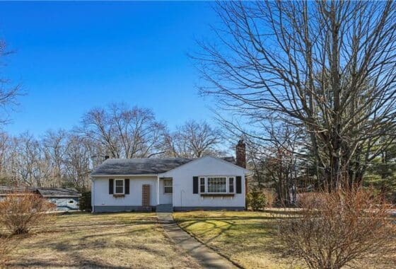 170547655 48 Woodland Drive