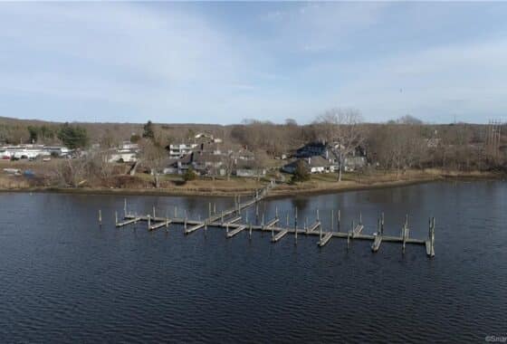 170552970 6 Whitehall Landing 6