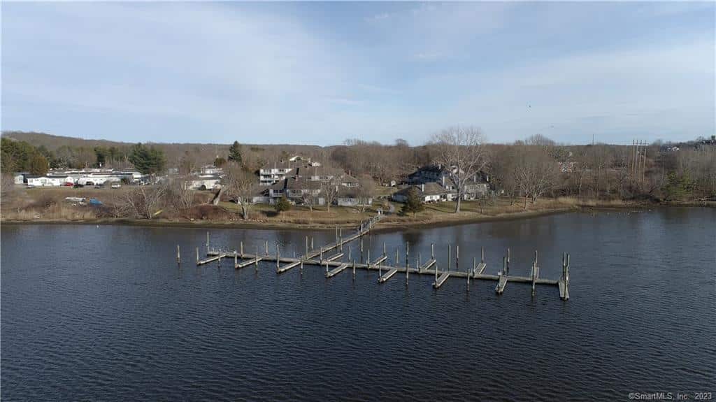 170552970 6 Whitehall Landing 6