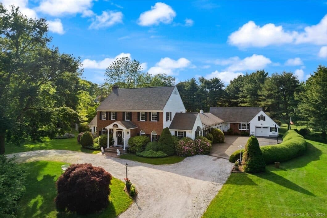 24022770 6 Bradford Road