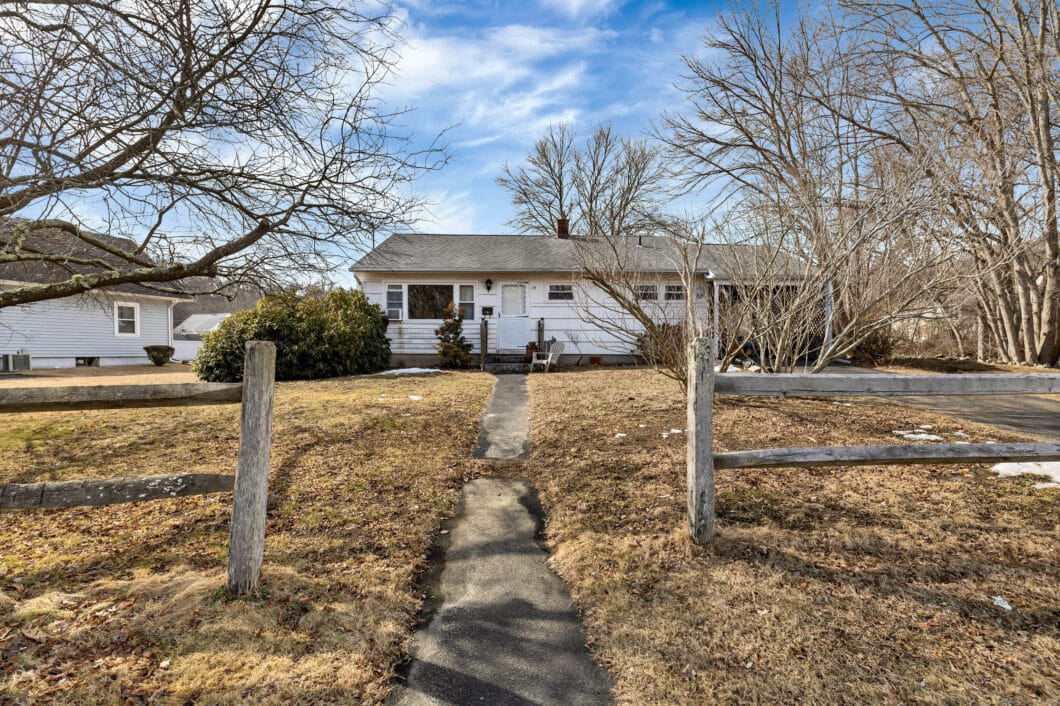 24072390 73 Old Farm Road