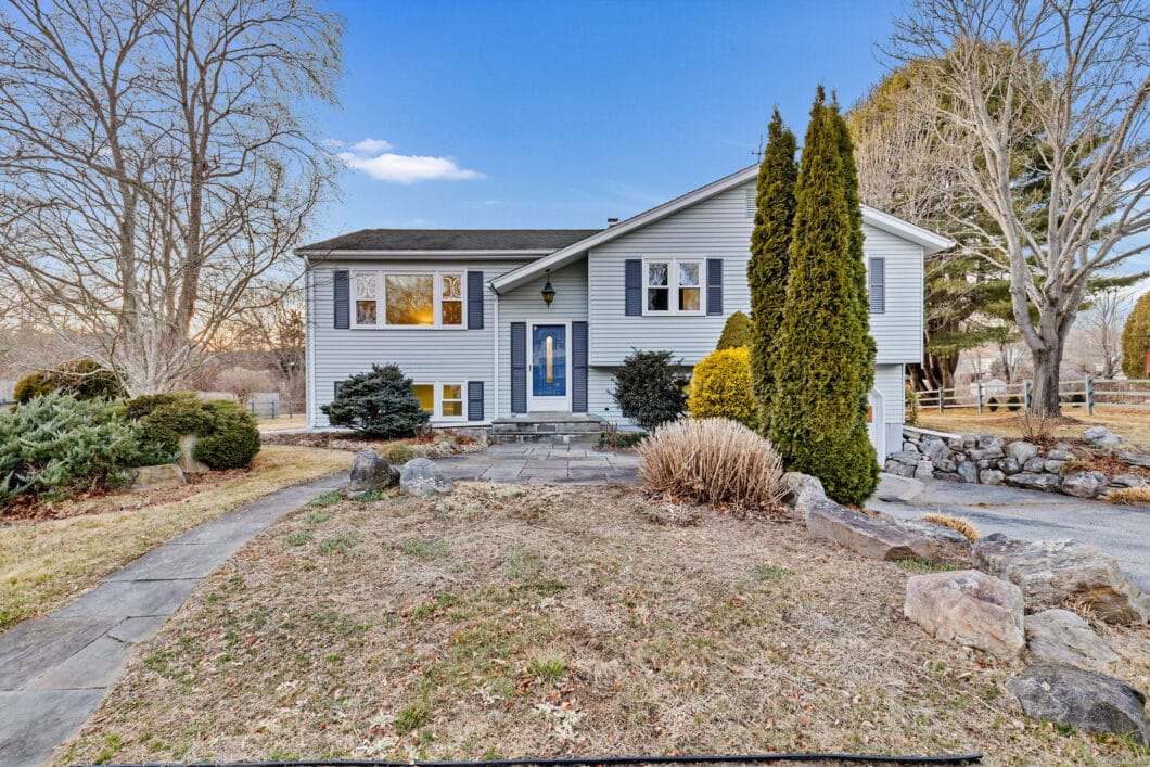 24079883 323 Judson Avenue