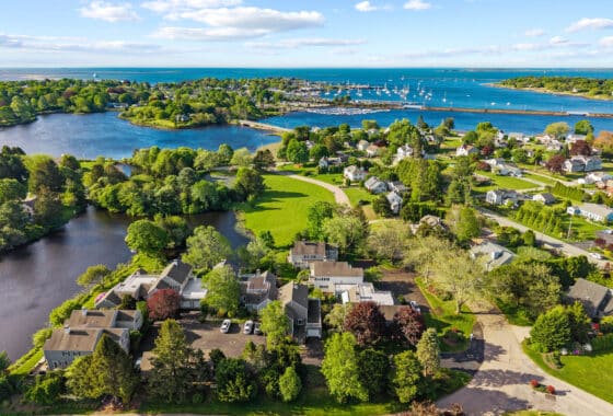 24097221 2 Quanaduck Cove Court 2