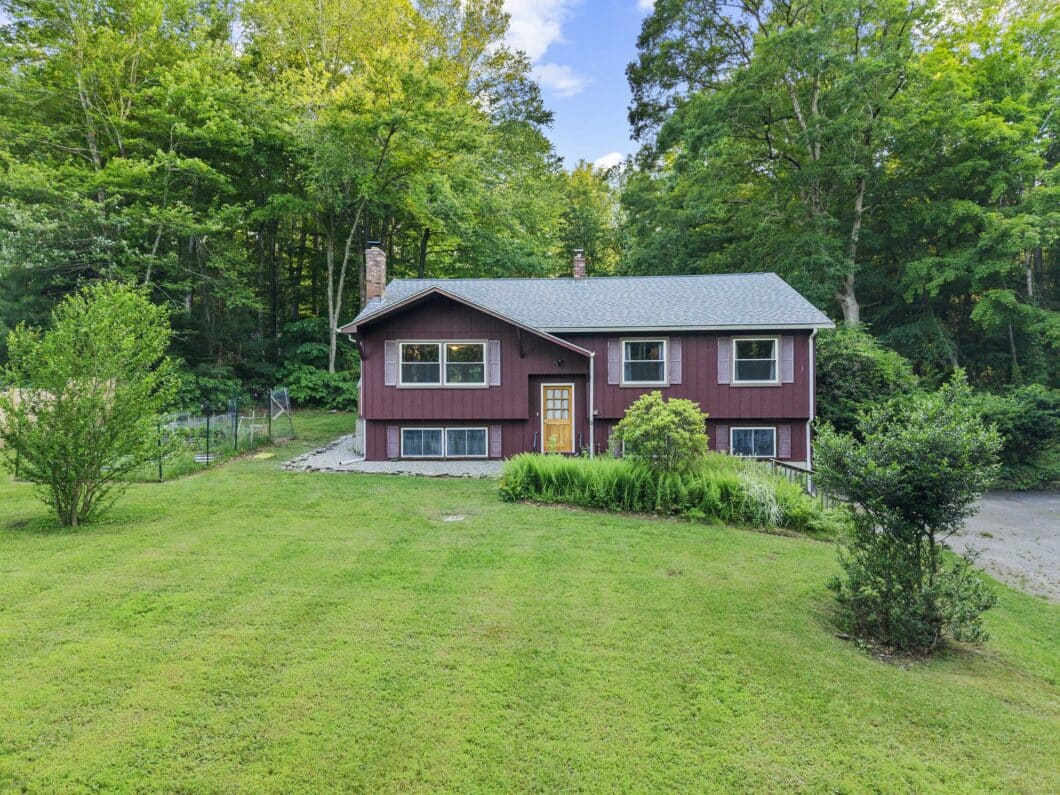 24102175 9 Philip Lane