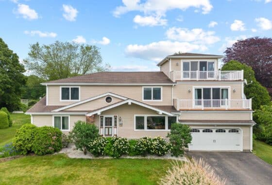 24102760 224 Neptune Drive