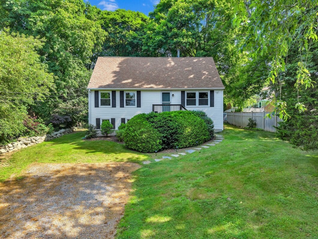 24106778 130 Irving Street