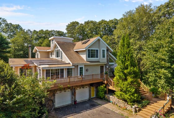 24108699 332 Lantern Hill Road