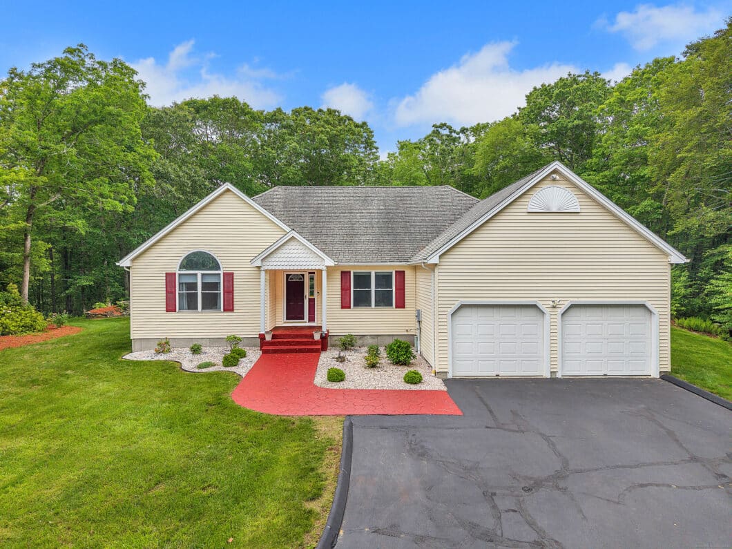 24101164 65 Newent Road