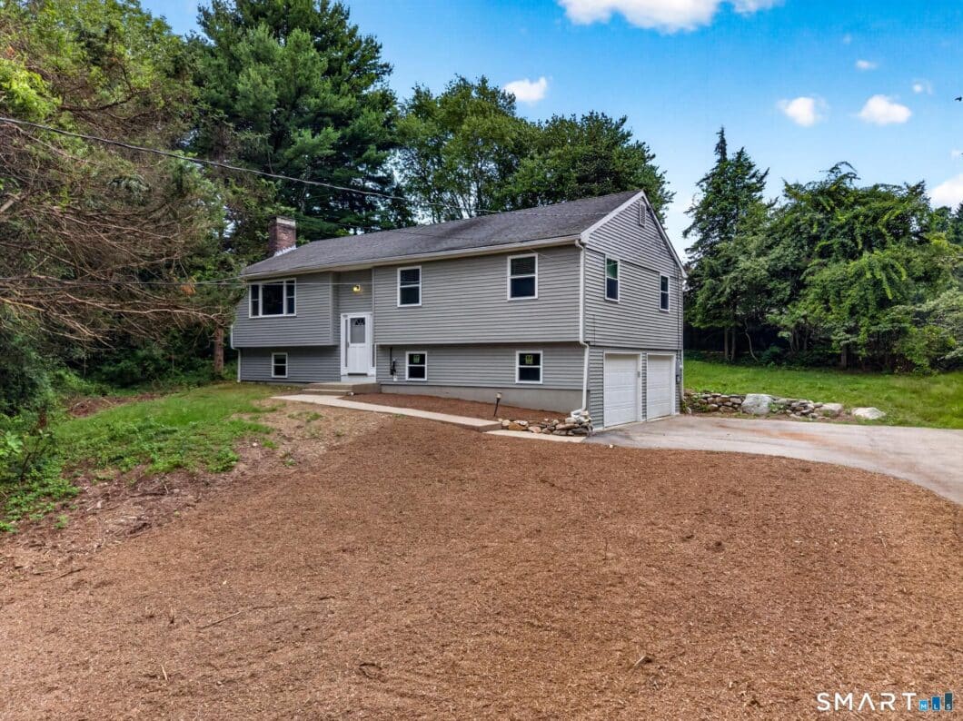 24190045 198 Spicer Hill Road