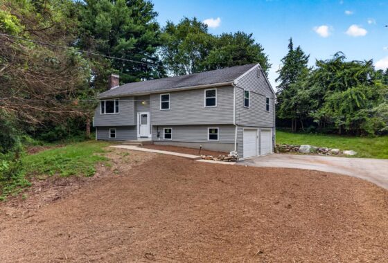 24190045 198 Spicer Hill Road
