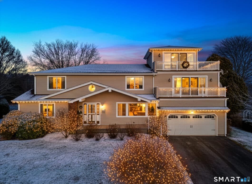24102760 224 Neptune Drive