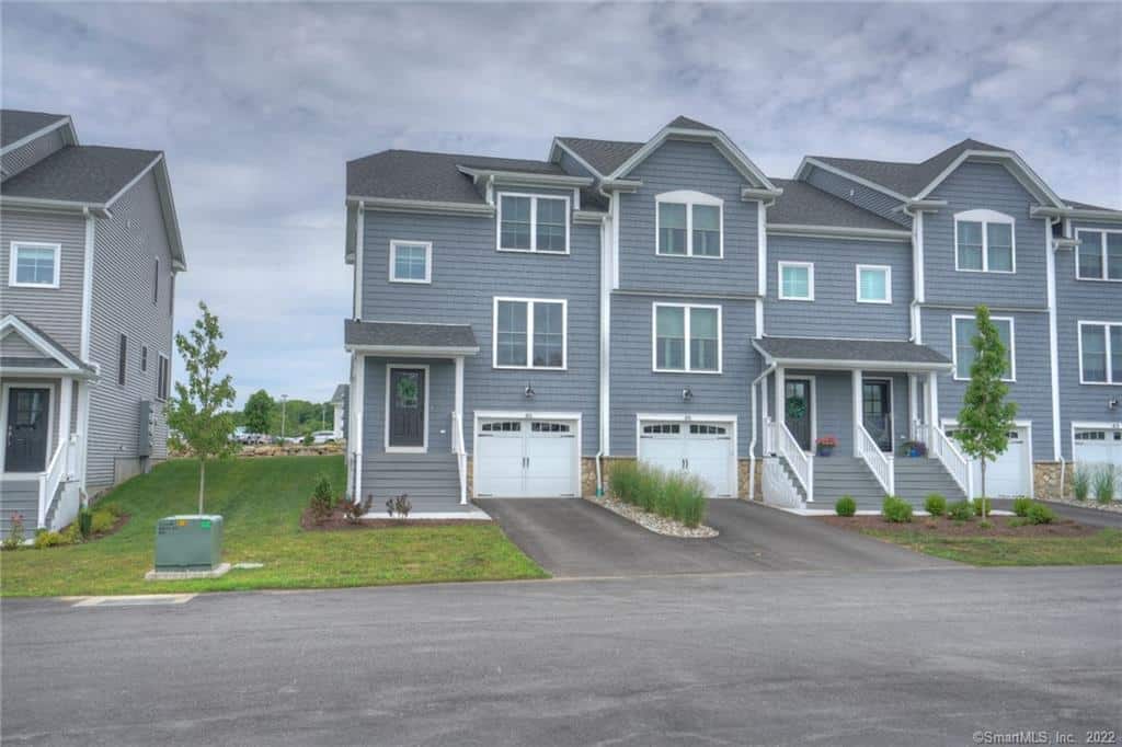 24132936 46 Park Avenue 46