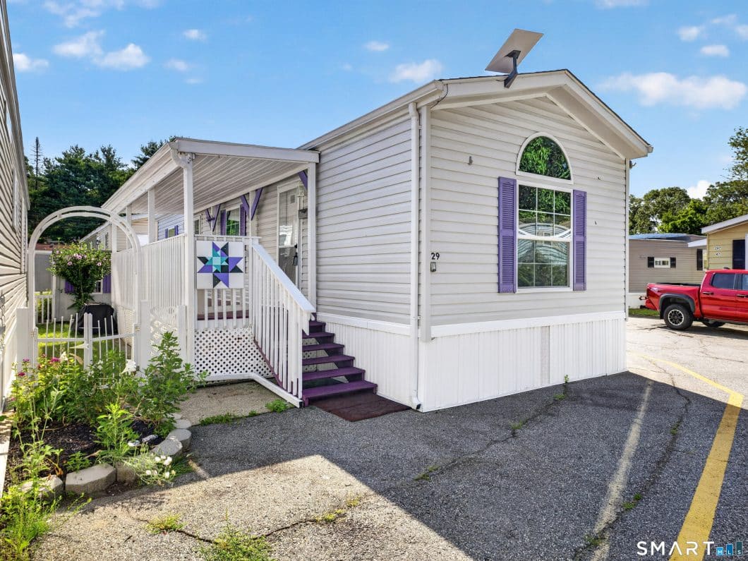24191580 1290 North Road LOT 29